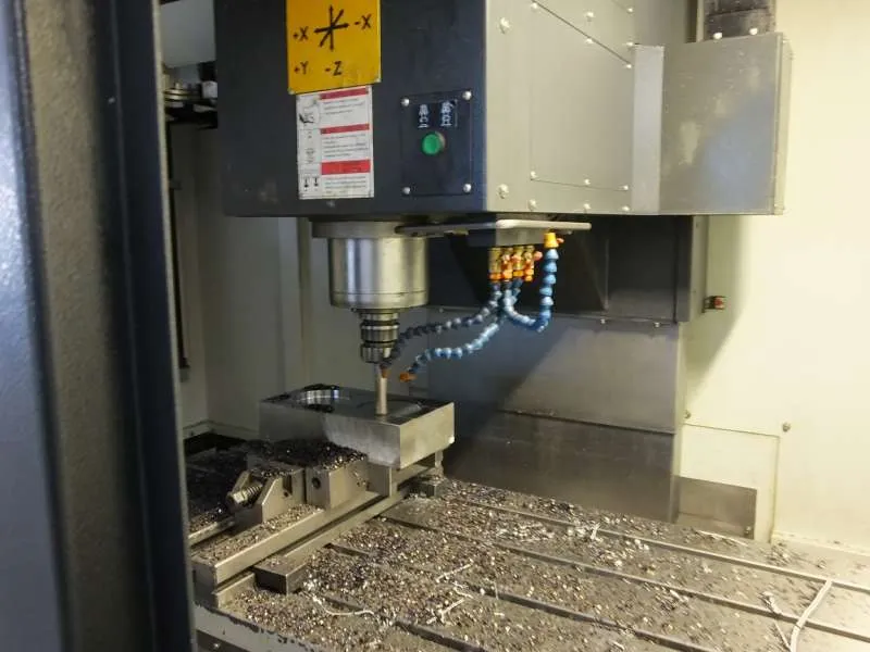CNC Machining in Mold Making: Roughing to Finishing Guide
